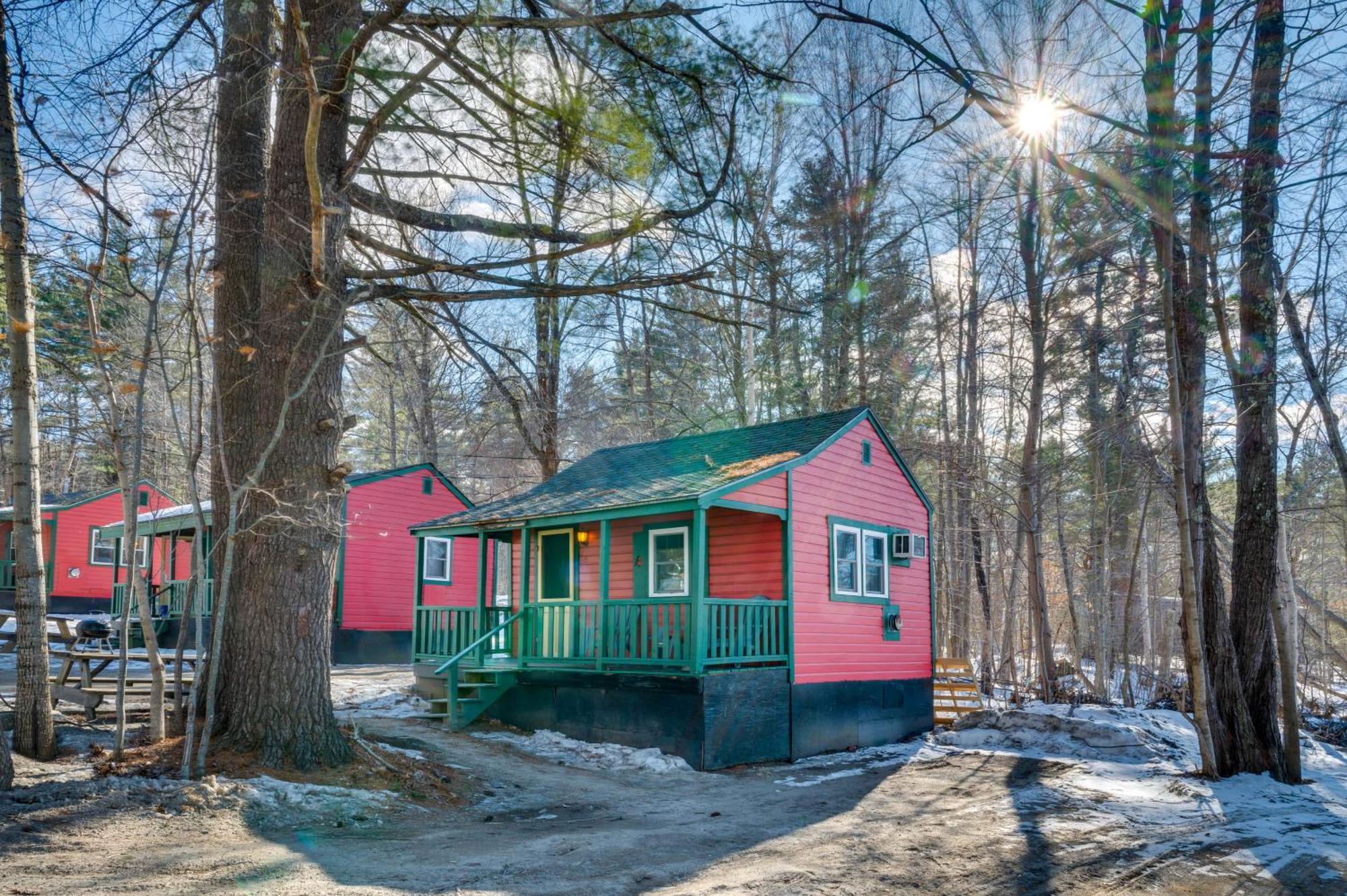 Cozy Laconia Studio With Pool Access - 2 Mi To Lake! Apartment Exterior foto